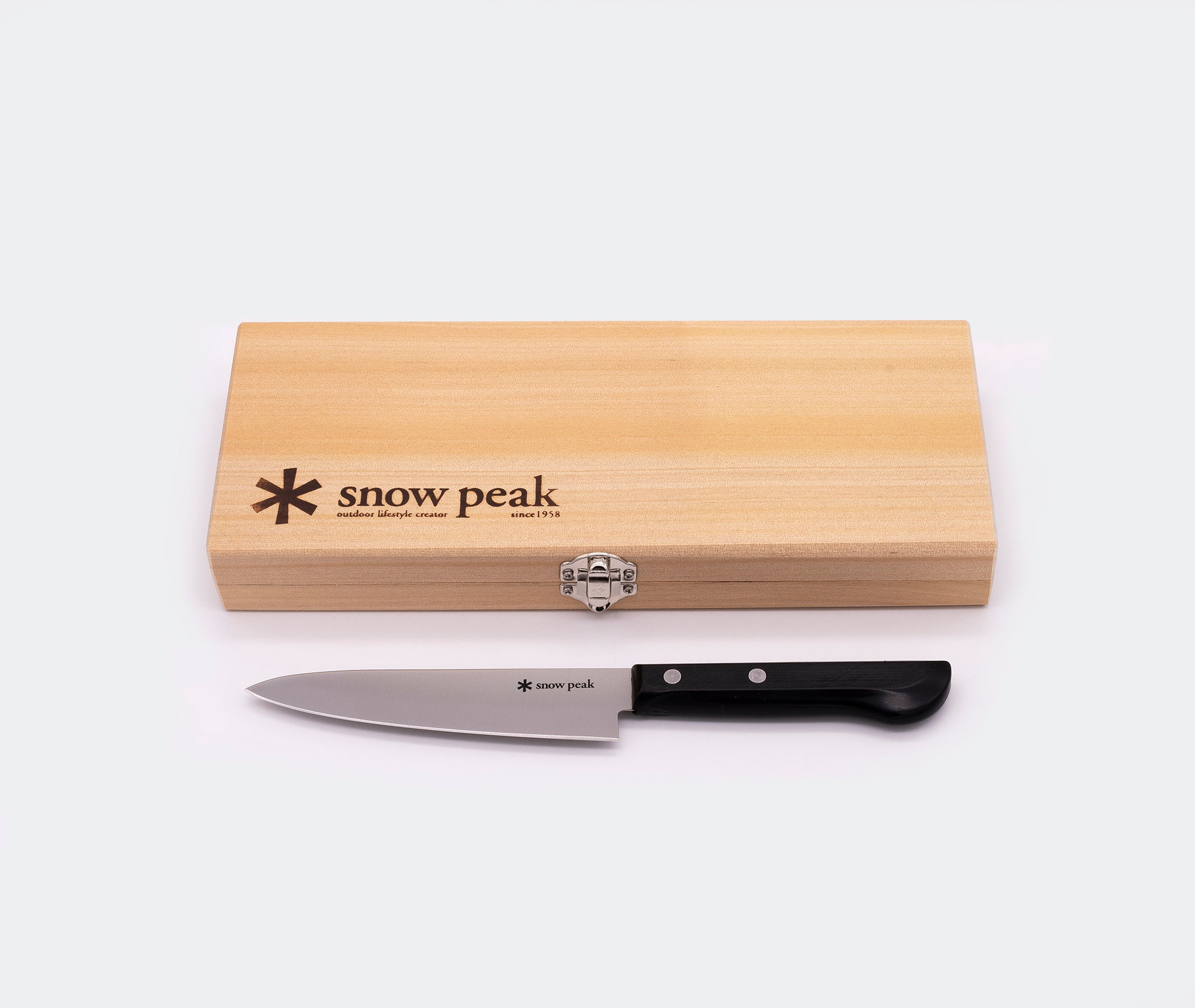 Snow Peak Folding Chopping Board & Knife Set - Medium – zen minded